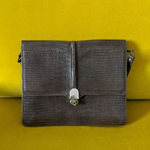 Vintage Embossed Lizard Print Leather Crossbody